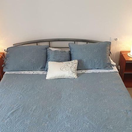 Apartment Marina Valun Bagian luar foto