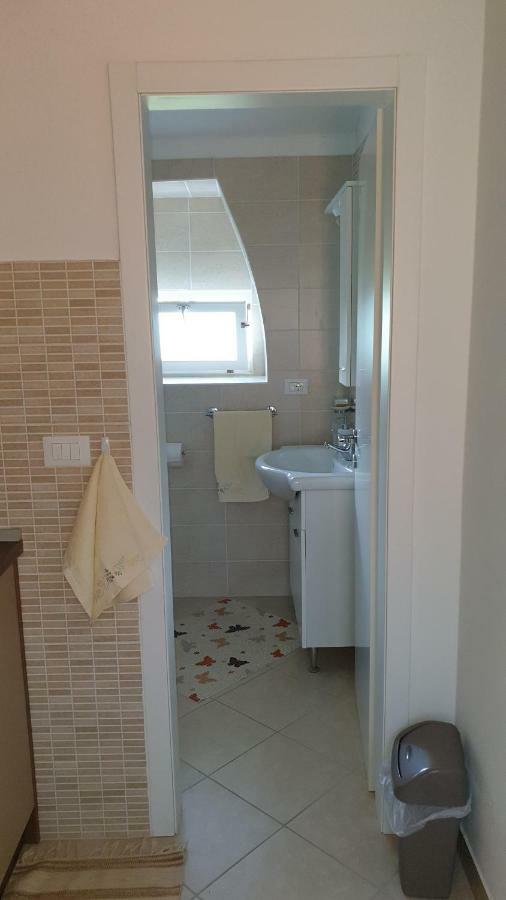 Apartment Marina Valun Bagian luar foto